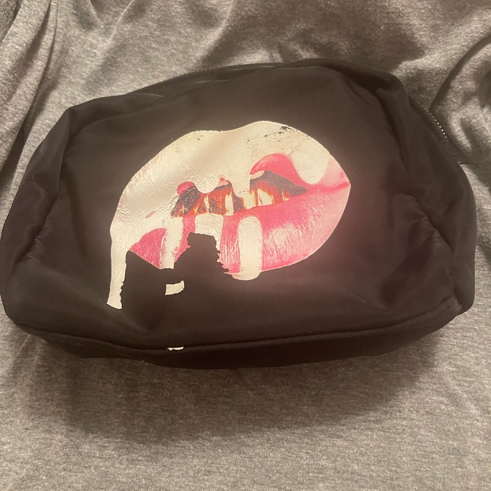 Kylie Jenner makeup bag